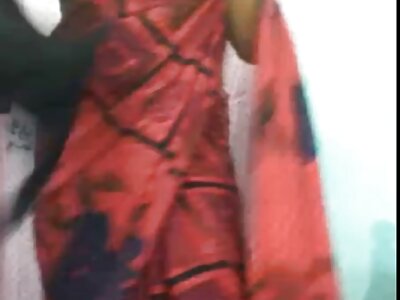 ದೊಡ್ಡ ಬುಬ್ಡ್ ತಾಯಿ ಅಲುರಾ ಜೆನ್ಸನ್ ಕಿರಿಯ ಹುಡುಗನನ್ನು ಬಾತ್ರೂಮ್‌ನಲ್ಲಿ ಇಟ್ಟಿದ್ದಾರೆ